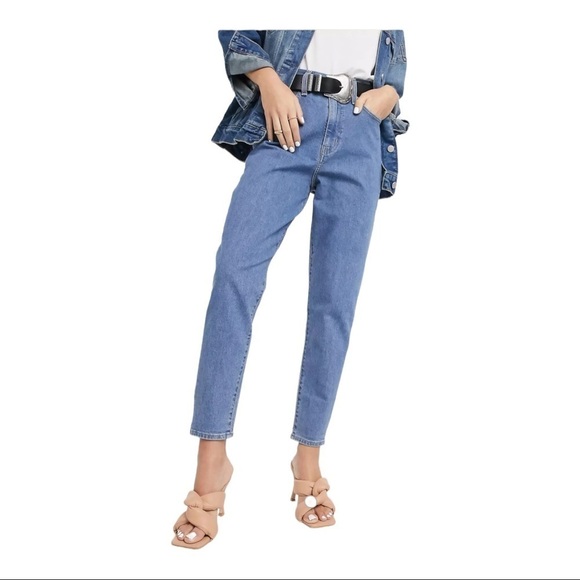 Levi's high waisted taper jean in midwash blue Size 30 - Picture 7 of 13